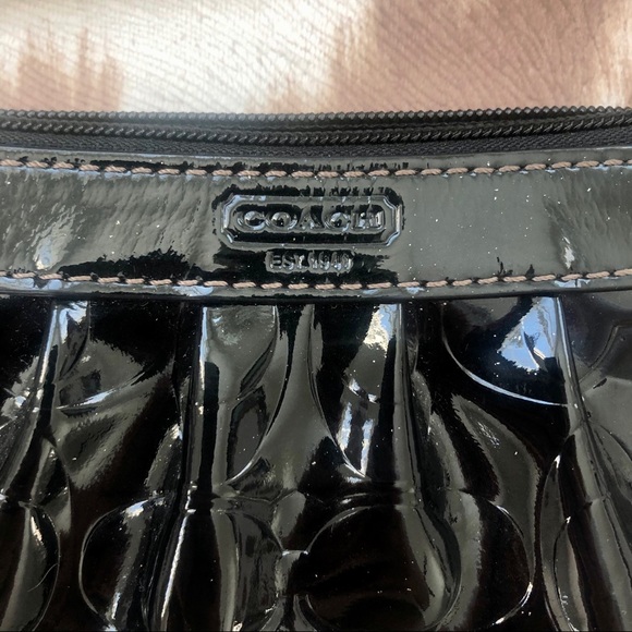 Coach wristlet - Picture 5 of 11